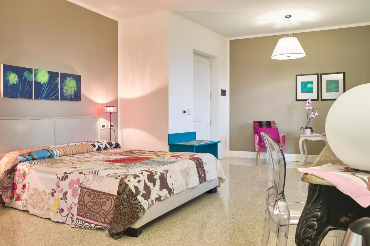Hotel Borgo La Pietraia Paestum Esterno foto