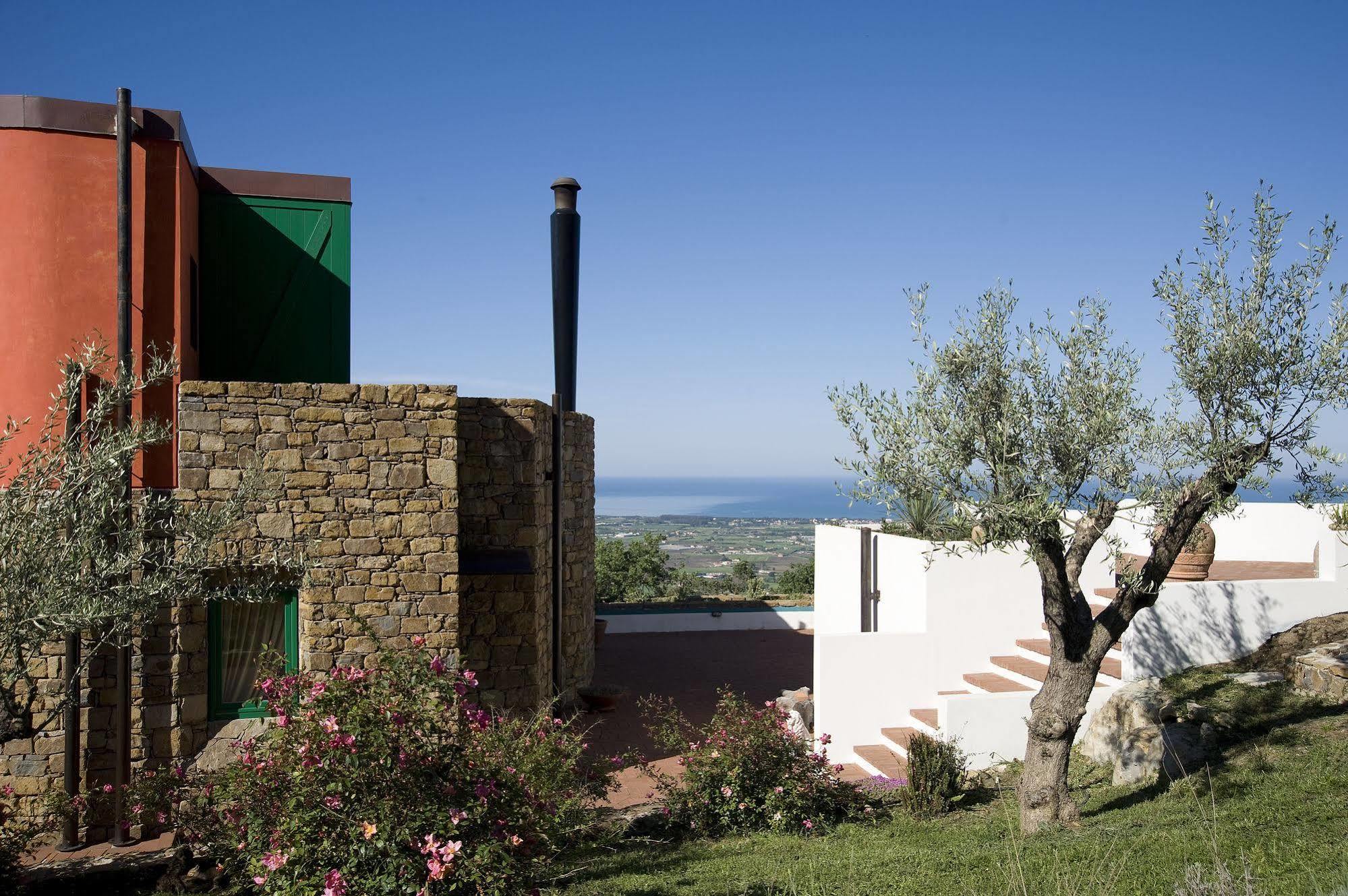 Hotel Borgo La Pietraia Paestum Esterno foto
