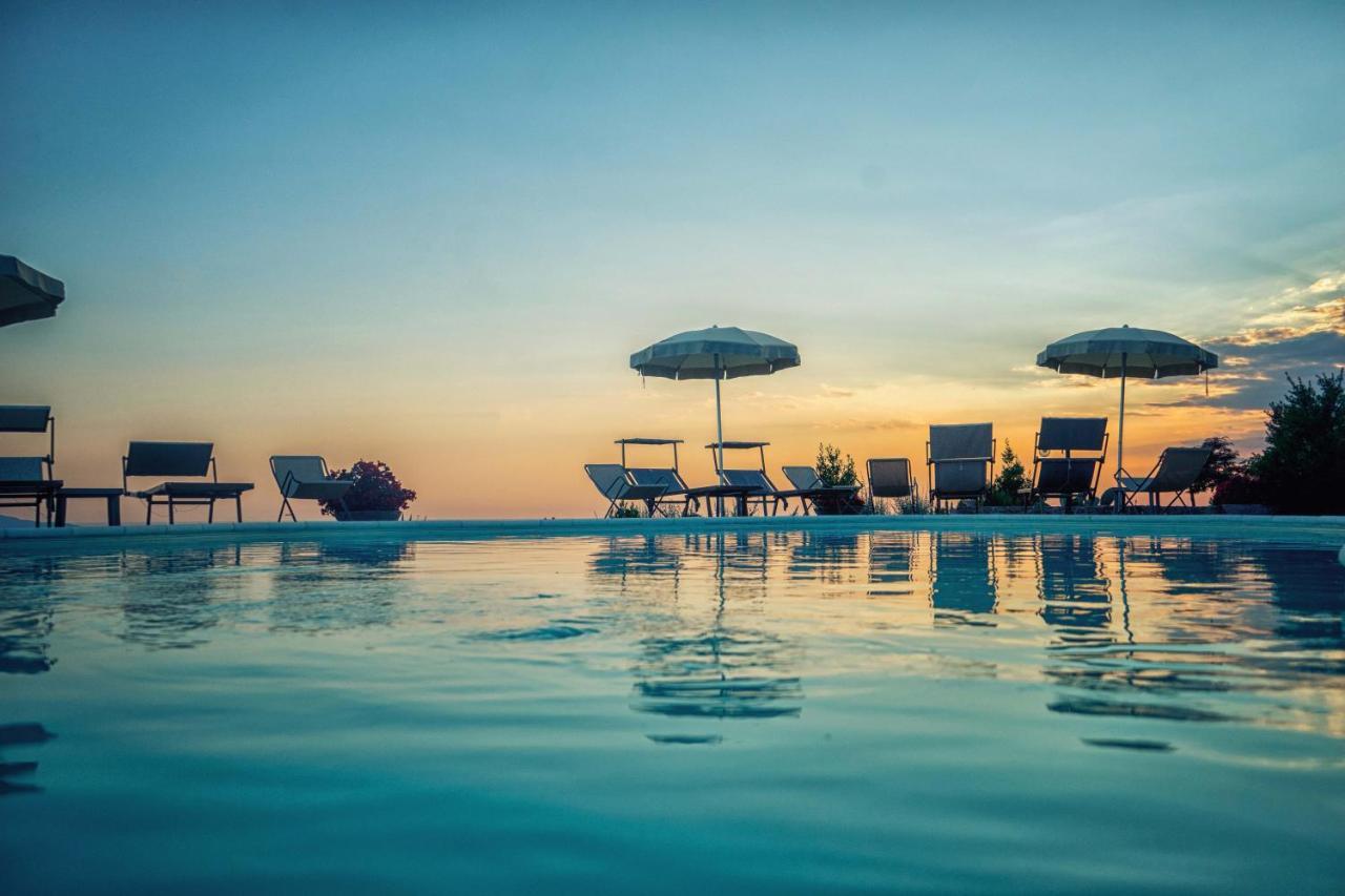Hotel Borgo La Pietraia Paestum Esterno foto