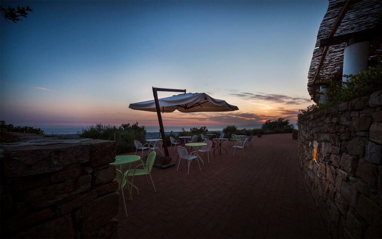 Hotel Borgo La Pietraia Paestum Esterno foto